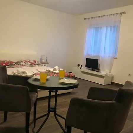 Apartments M&E Mokošica Kültér fotó