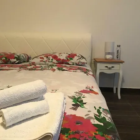 Apartments M&E Mokošica Kültér fotó