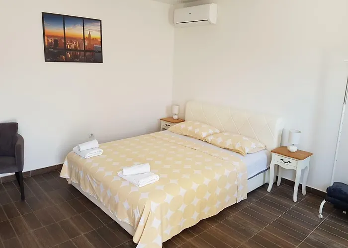 Apartments M&E