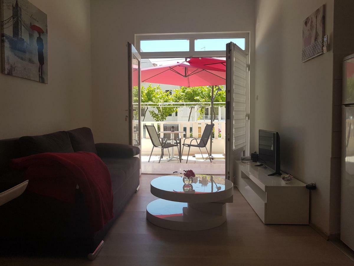 M&e Apartment