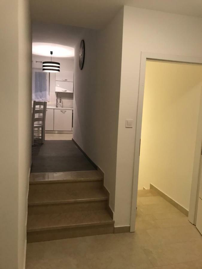 M&e Apartment