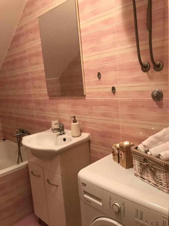 Apartment M&e