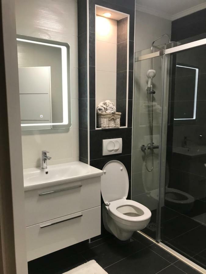 M&e Apartment